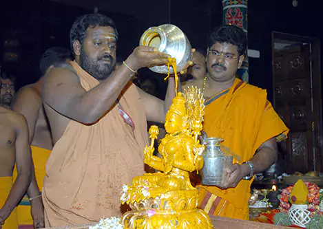 Sri-Lakshmi-Narayani-Abhishekam