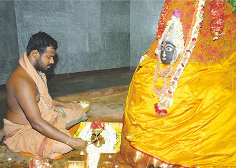 Sri Swayambhu Pooja